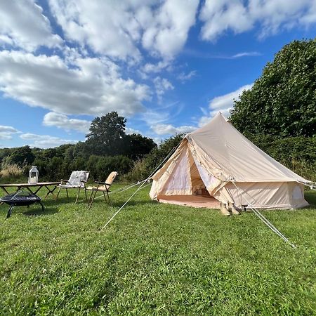 Bell Tent 4M Fossewold Farm Camping Moreton-in-Marsh Zewnętrze zdjęcie