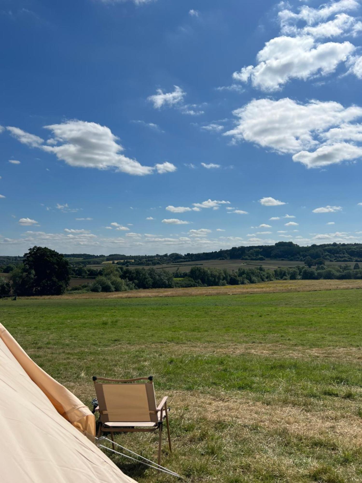 Bell Tent 4M Fossewold Farm Camping Moreton-in-Marsh Zewnętrze zdjęcie