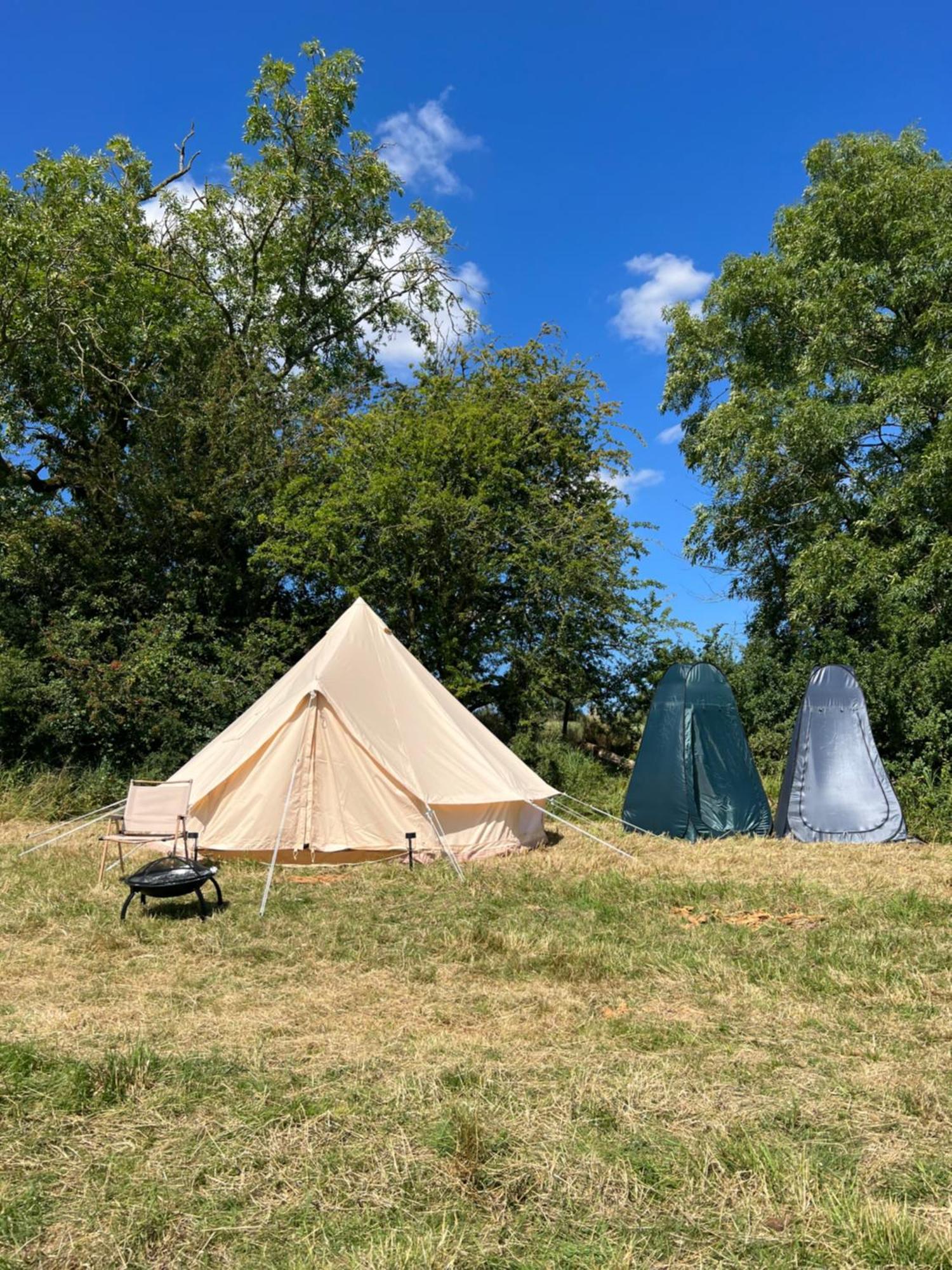 Bell Tent 4M Fossewold Farm Camping Moreton-in-Marsh Zewnętrze zdjęcie
